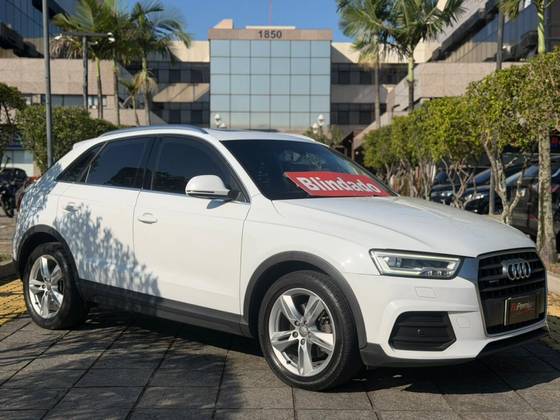 AUDI Q3 2.0 TFSI AMBIENTE QUATTRO 4P GASOLINA S TRONIC